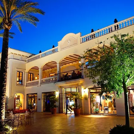 فندق روبنسون كلوب 4*